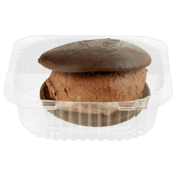 Hannaford Bakery Whoopie Pie with Chocolate Filling