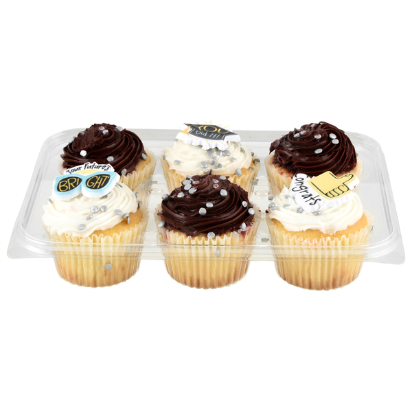 Hannaford Bakery Gold Cupcakes with Traditional Vanilla Frosting - 6 ct