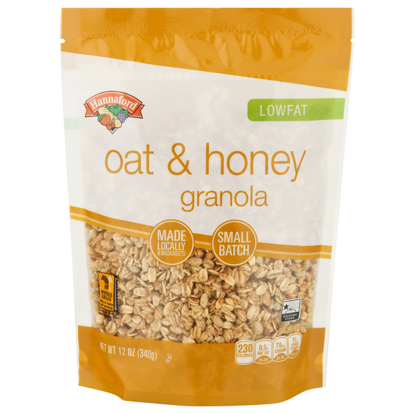 Hannaford Low Fat Small Batch Oat & Honey Granola