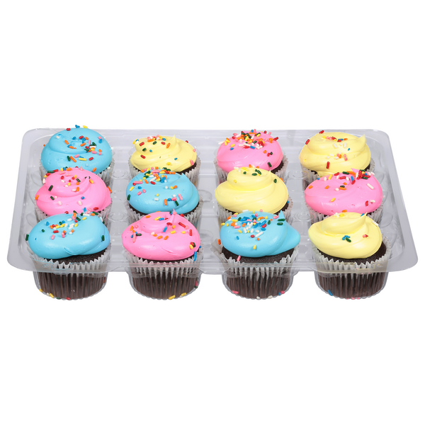 Food Lion Bakery Yellow Cupcakes with Chocolate Frosting - 12 ct
