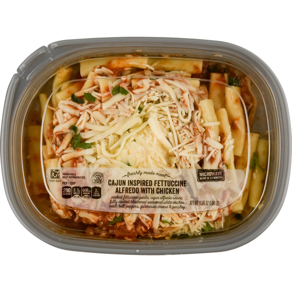 Giant Freshly Made Meal Cajun Inspired Fettuccine Alfredo w/Chicken