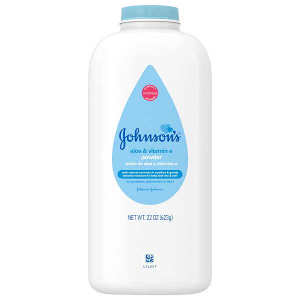 Johnson's Aloe Vera & Vitamin E Baby Powder