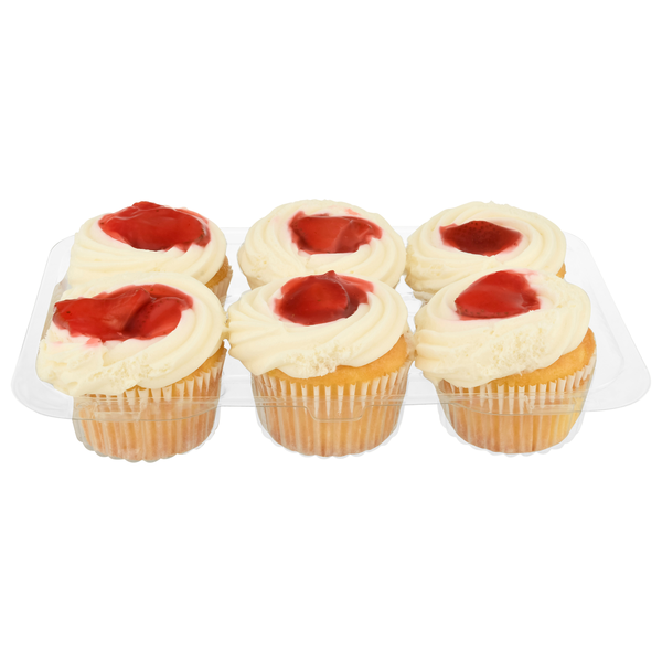 Stop & Shop Bakery Strawberry Shortcake Cupcakes with Real Whip Cream -6ct