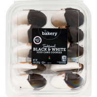 Stop & Shop The Bakery Traditional Black & White Iced Cake Cookies - 10 ct