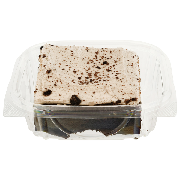 Our Brand Bakery Cookies & Cream Cake Slice