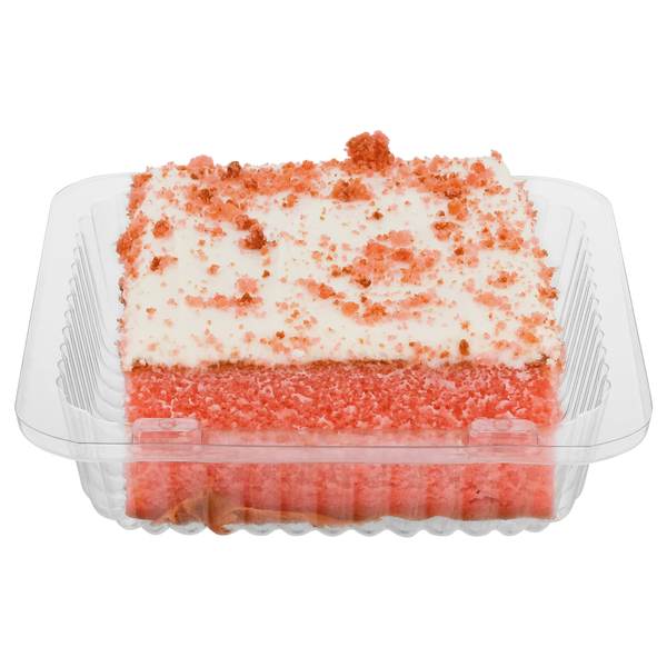 Giant Bakery Strawberry Cake Slice