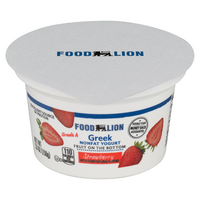 Food Lion Non Fat Strawberry Fruit on the Bottom Greek Yogurt Cup